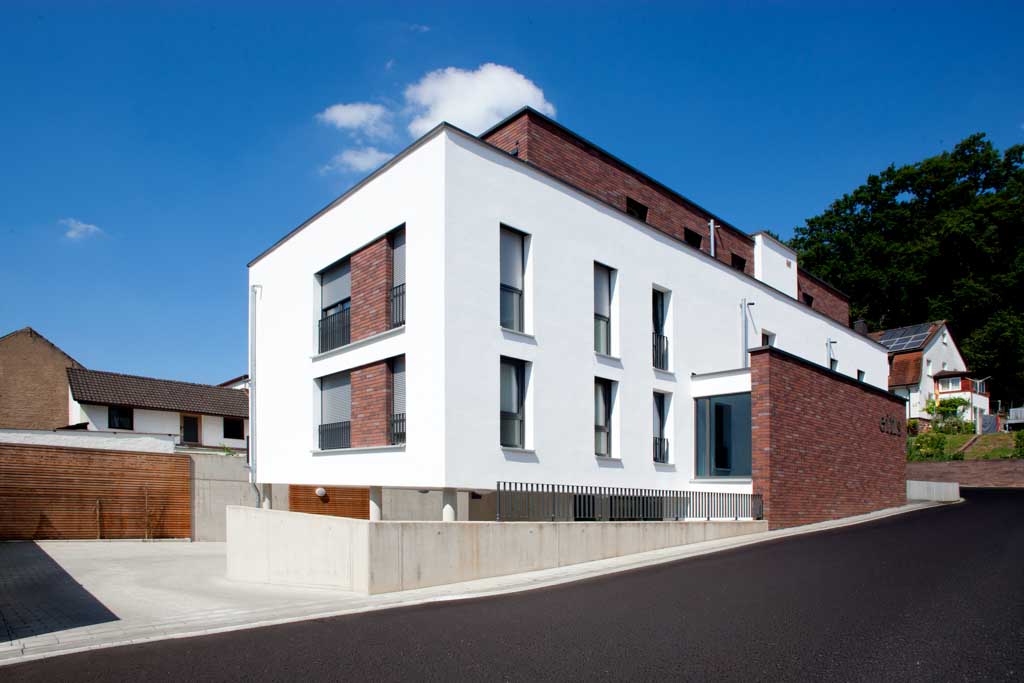 Mehrfamilienhaus mit 5 Mietwohnungen